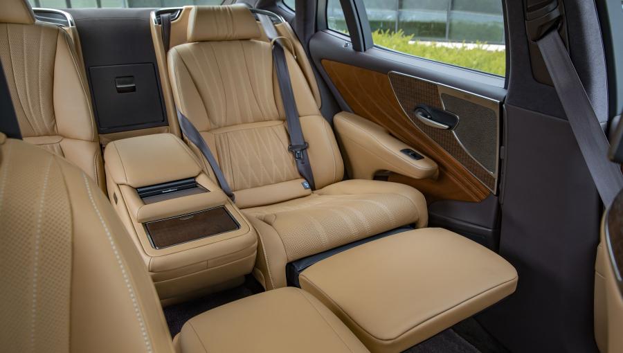 Интерьер Lexus LS500 Inspiration Series 2019 года  (AU) (фото 3 из 11)
